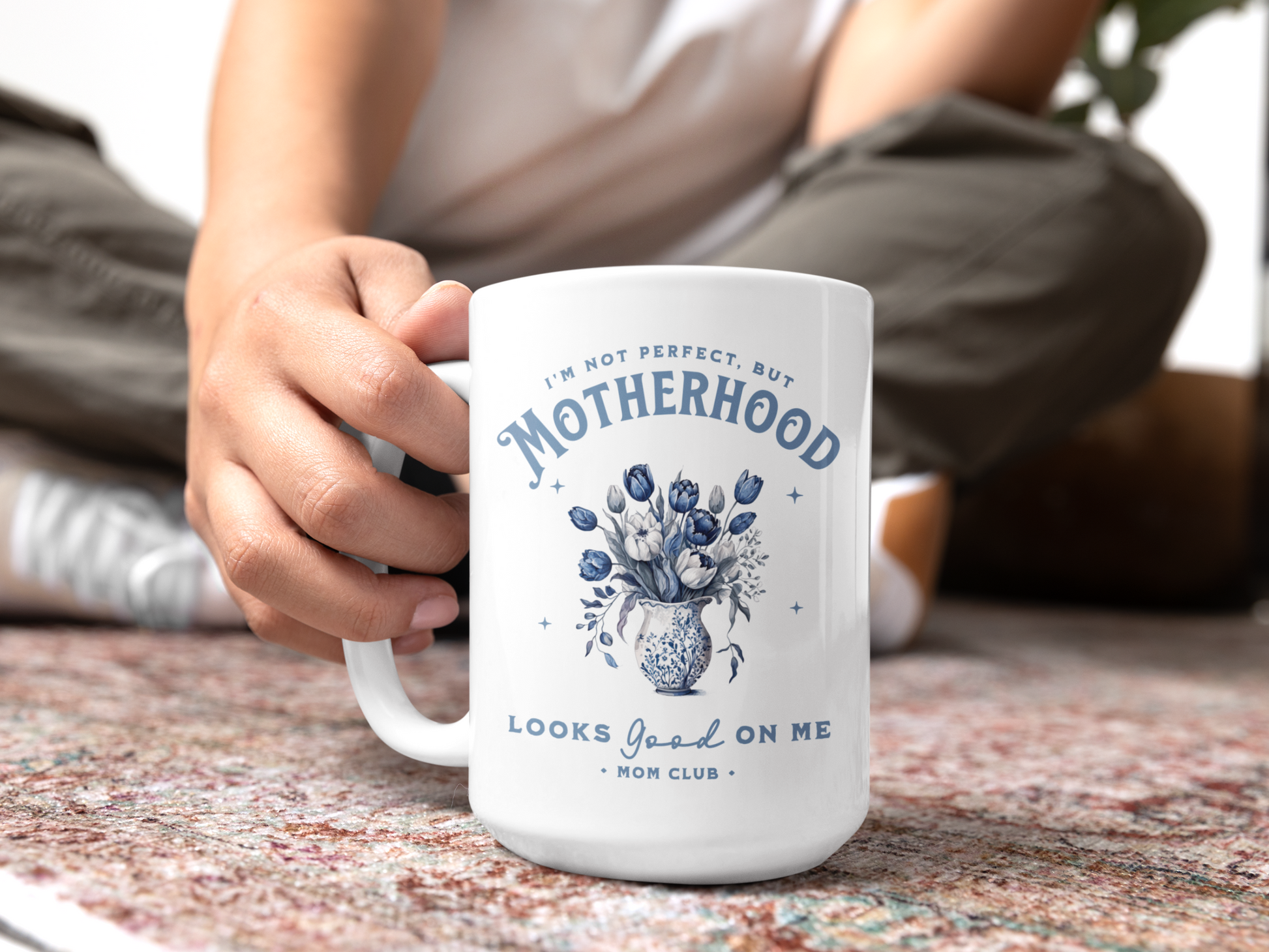Mama mug floral, New mom coffee mug, Mothers day gift. Chinoiserie-Inspired 15 oz Ceramic Coffee Mug – Blue & White Floral with Inspirational Quote. Sip your favorite coffee or tea in style with this elegant 15 oz ceramic mug, featuring a stunning Chinoiserie-inspired blue and white floral design. Perfect for adding a touch of timeless charm to your morning routine, this beautifully crafted mug also includes an uplifting inspirational quote, making it a thoughtful and meaningful gift.